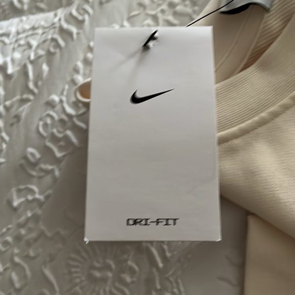 Nike Cream Sweatshirt with Floral Design freak design - Picture 4 of 5